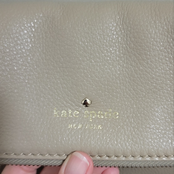 kate spade ♠️ Small Tuape Crossbody - Picture 5 of 10
